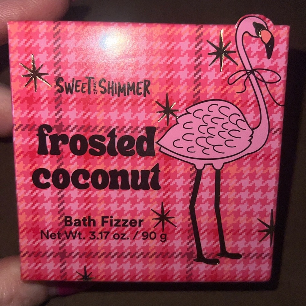 NWT Sweet and Shimmer Bath Fizzer